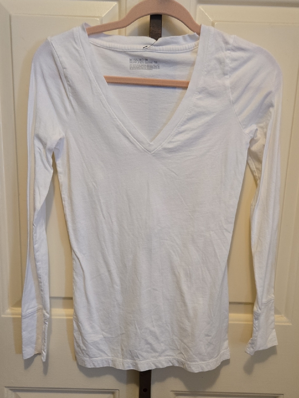 Mossimo Supply Co. Women's White Long-Sleeve V-Neck Tee